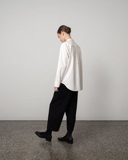 COLLARLESS SHIRT