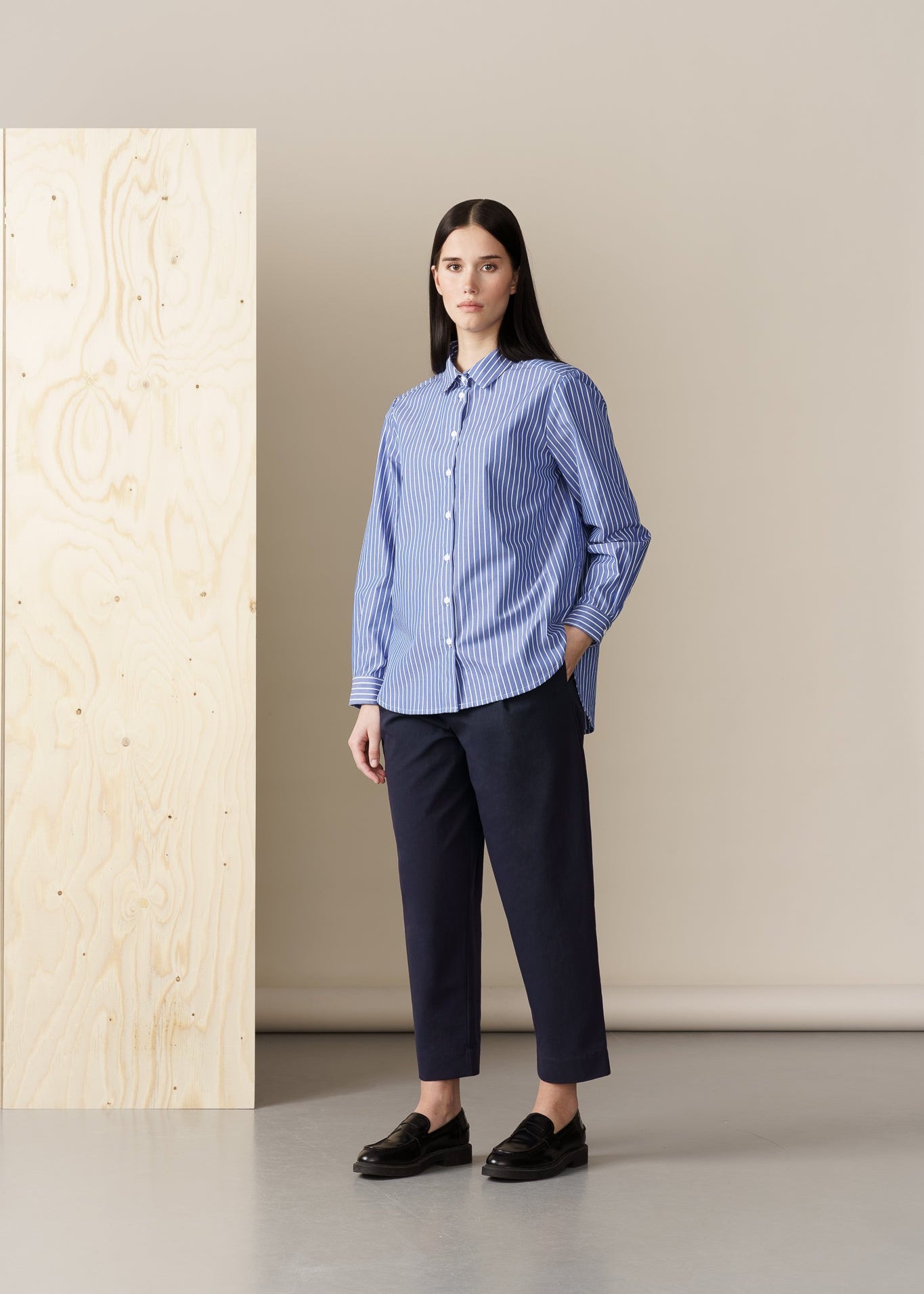 PLEATED TROUSERS NAVY