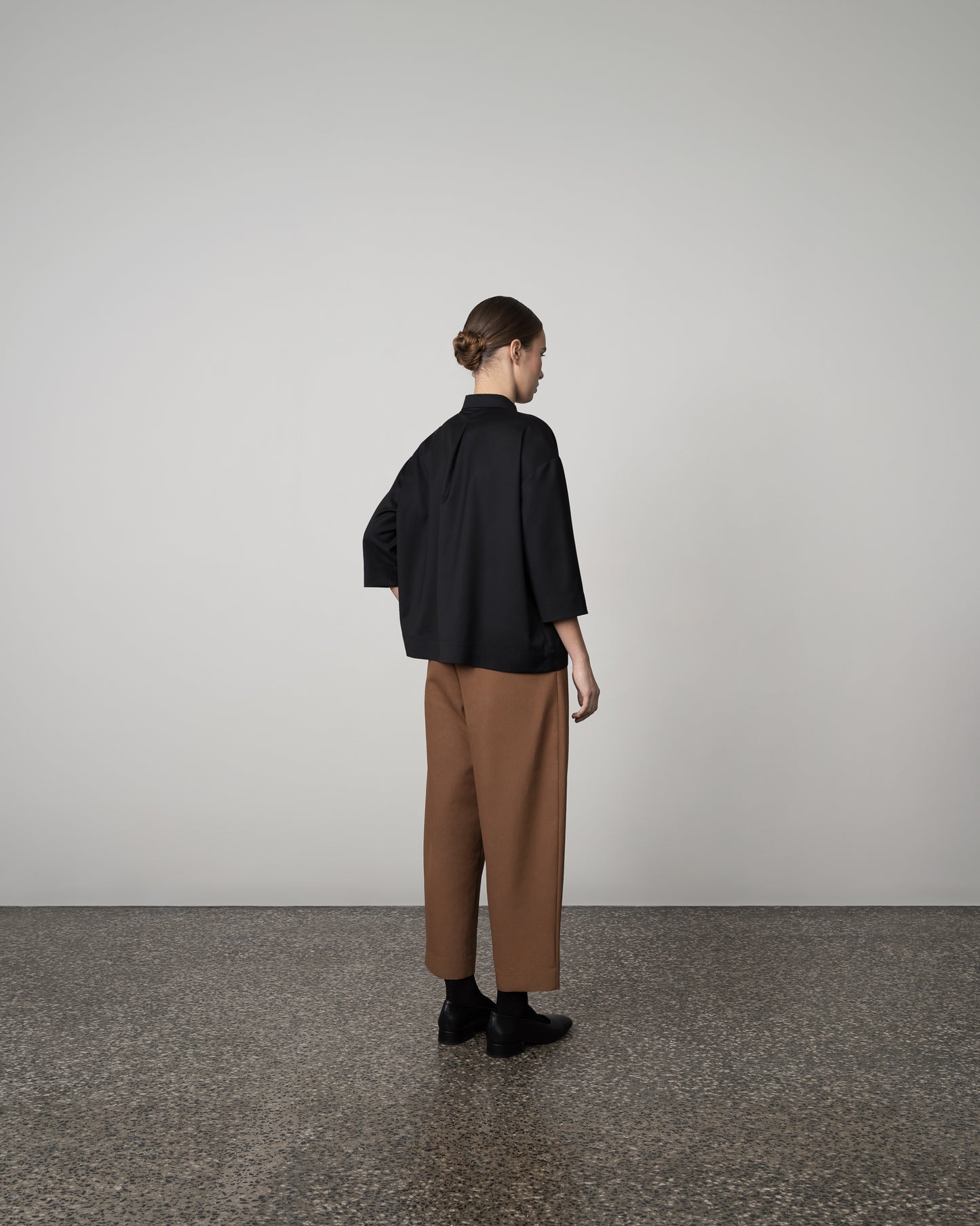 BARREL LEG TROUSERS