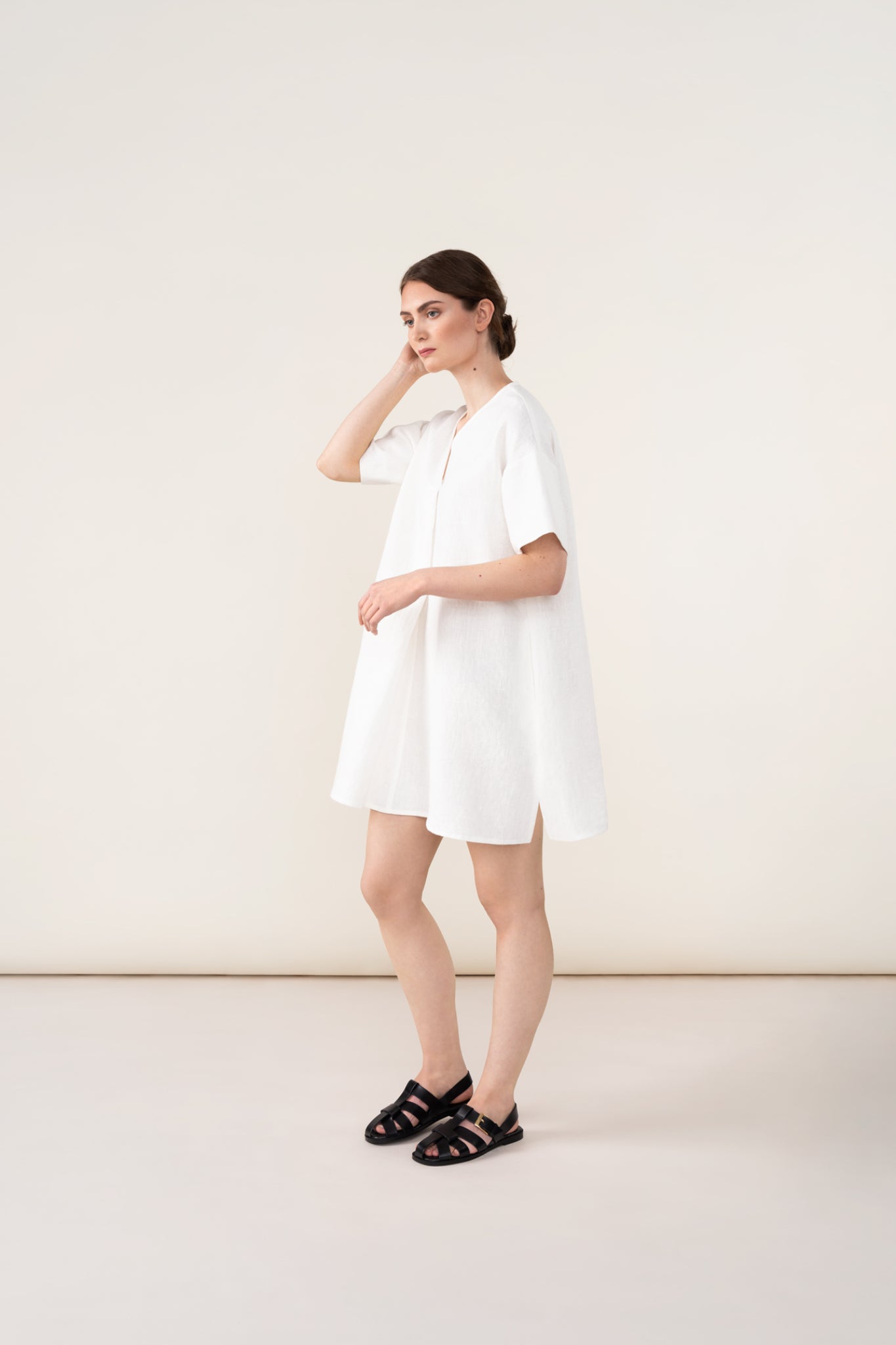 V-NECK TUNIC DRESS
