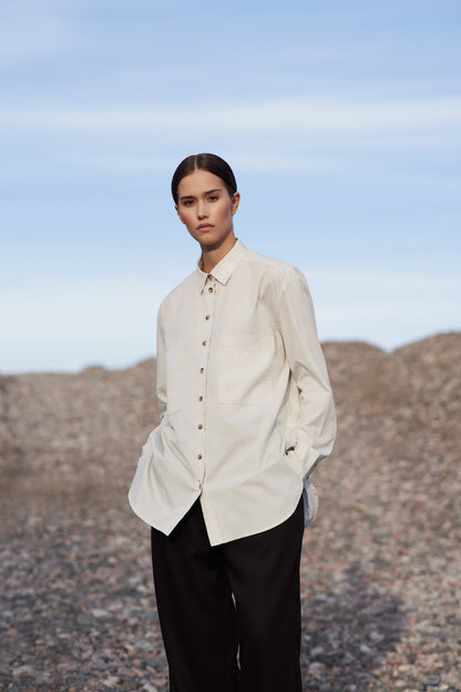 OVERSIZE SHIRT WITH POCKETS